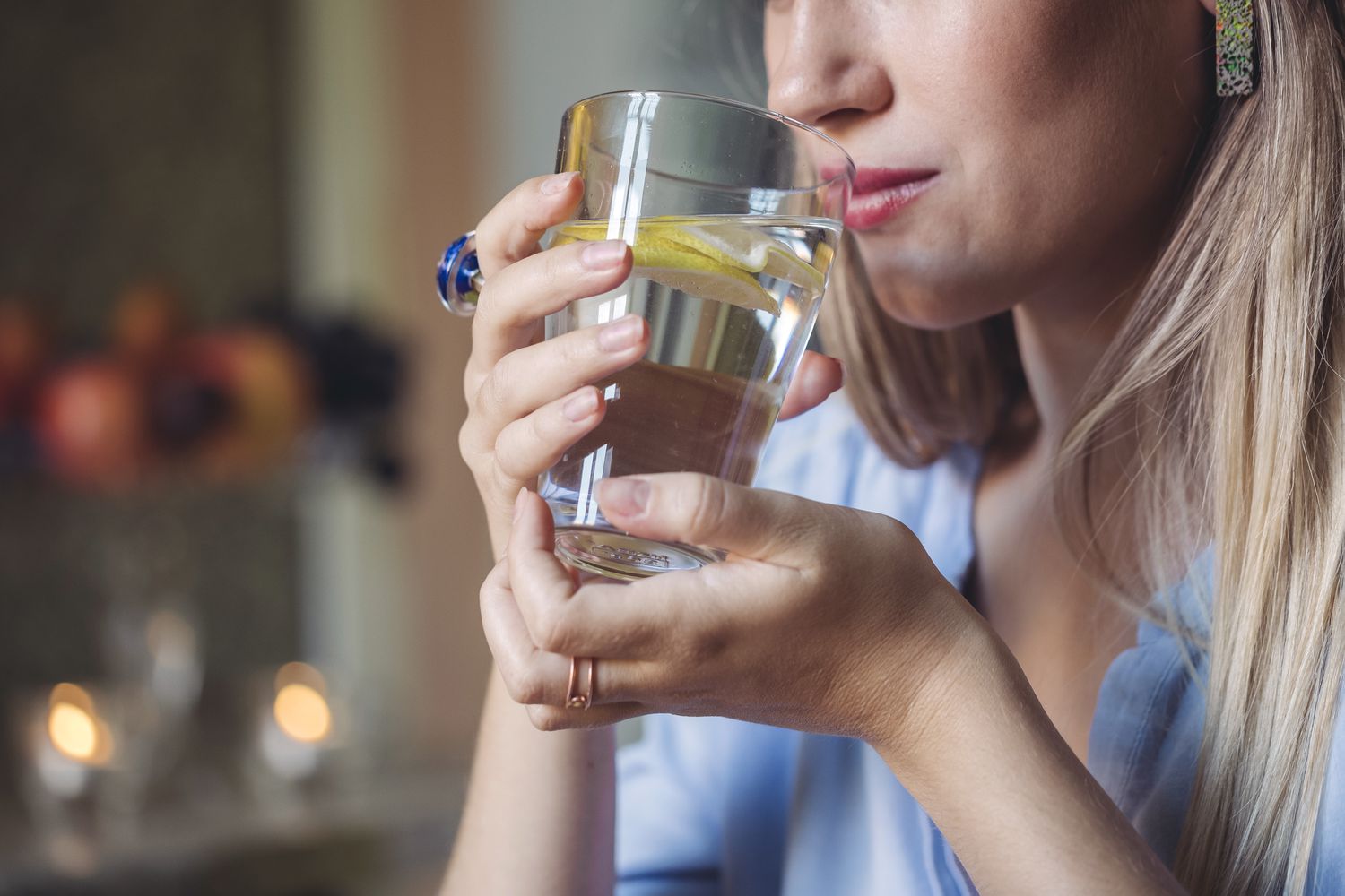 10 Manfaat Minum Air Lemon Setiap Pagi untuk Tubuh